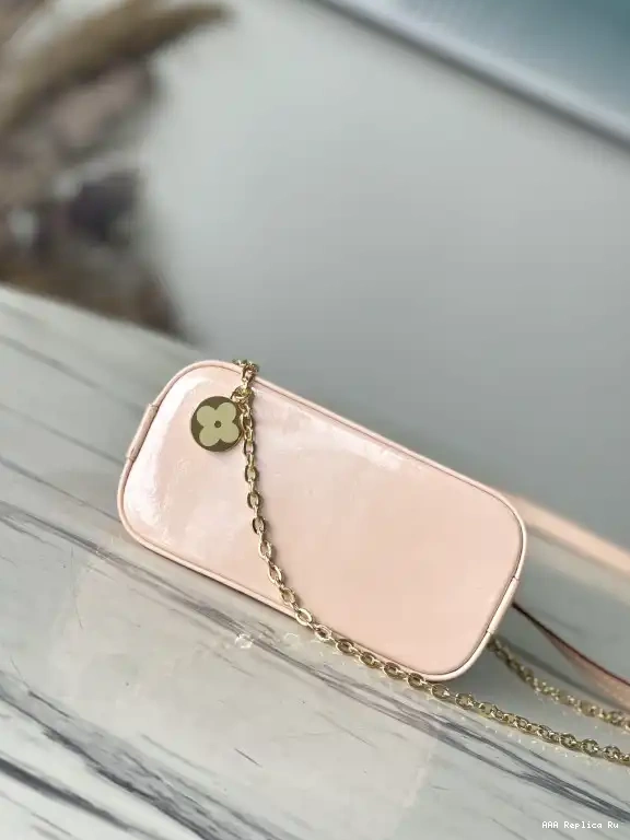 AAA Pruses Bags VUITTON LOUIS Nano Alma-18*12*8cm 0602